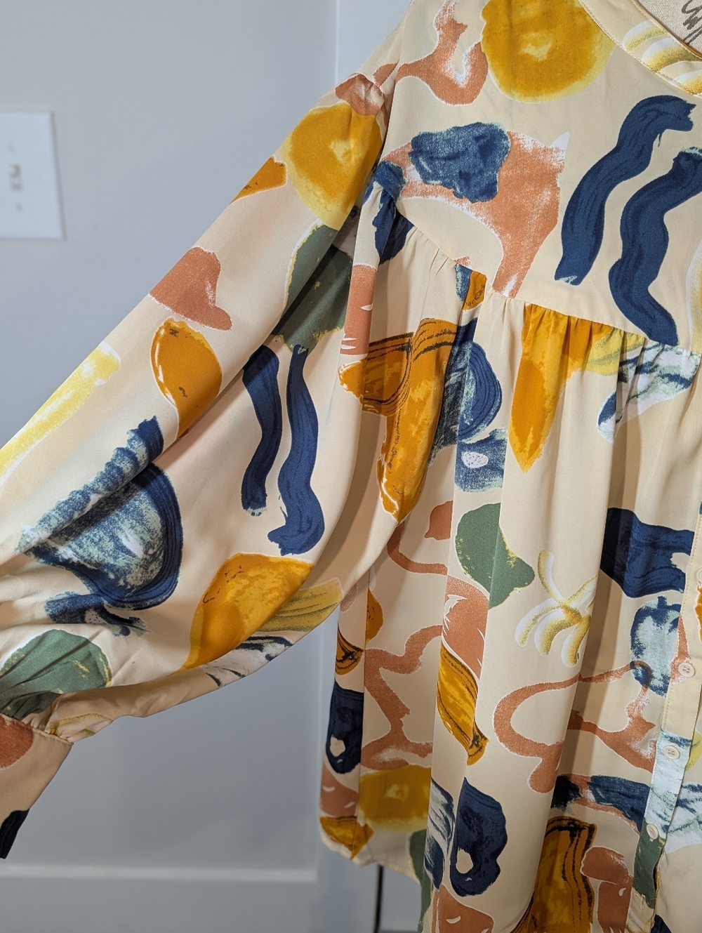 entro Multicolor Abstract Button-Front Boho Blouse in Cream Base XL - Picture 3 of 10
